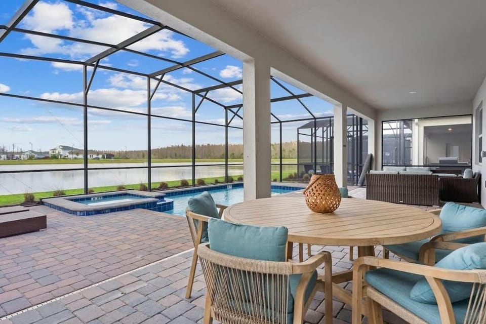 Seating area, Swimming pool