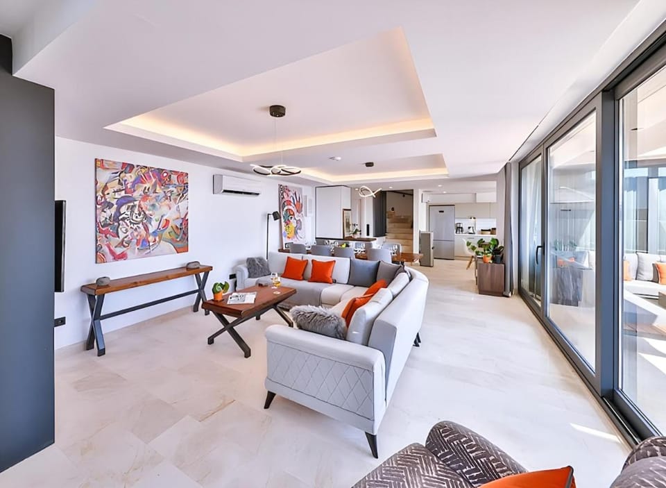 TV and multimedia, Living room, Seating area, air conditioner