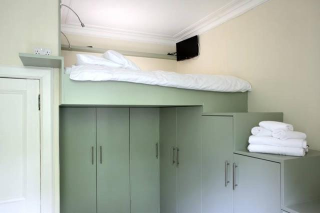 TV and multimedia, Bedroom