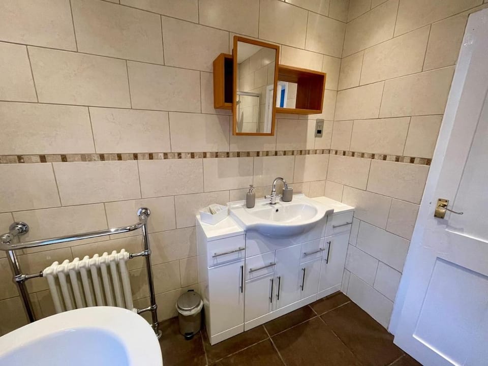 Peacehaven Family Retreat In Bakewell House in Bakewell