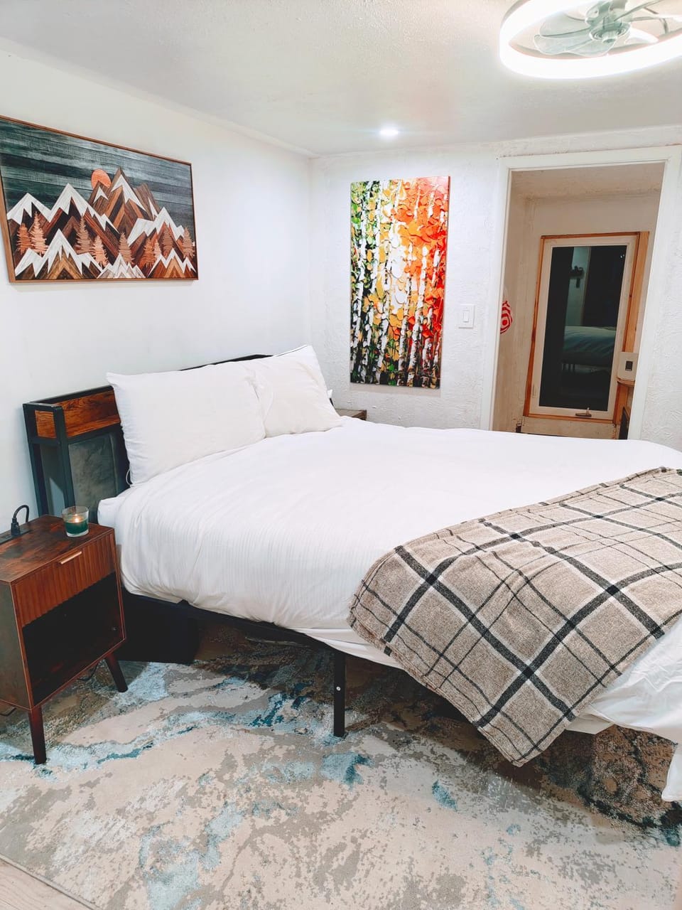 Bed, Bedroom
