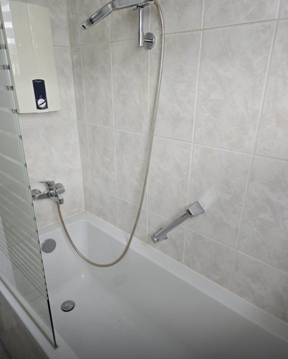 Shower, Bathroom, Bath