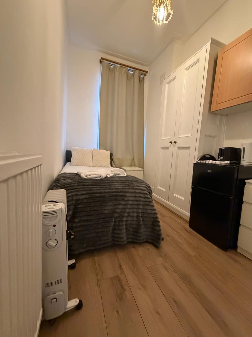 Single Ensuite Room in Shepherds Bush Apartment in London