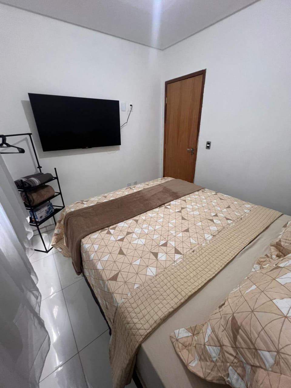 Bed, TV and multimedia