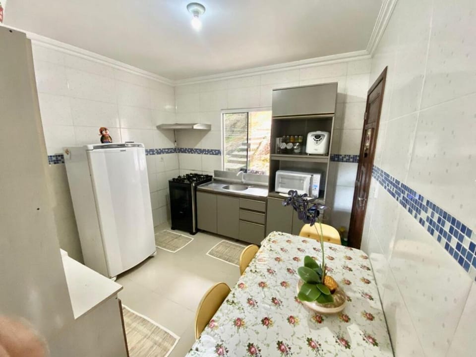 Beautiful house for up to 5 people House in Porto Belo