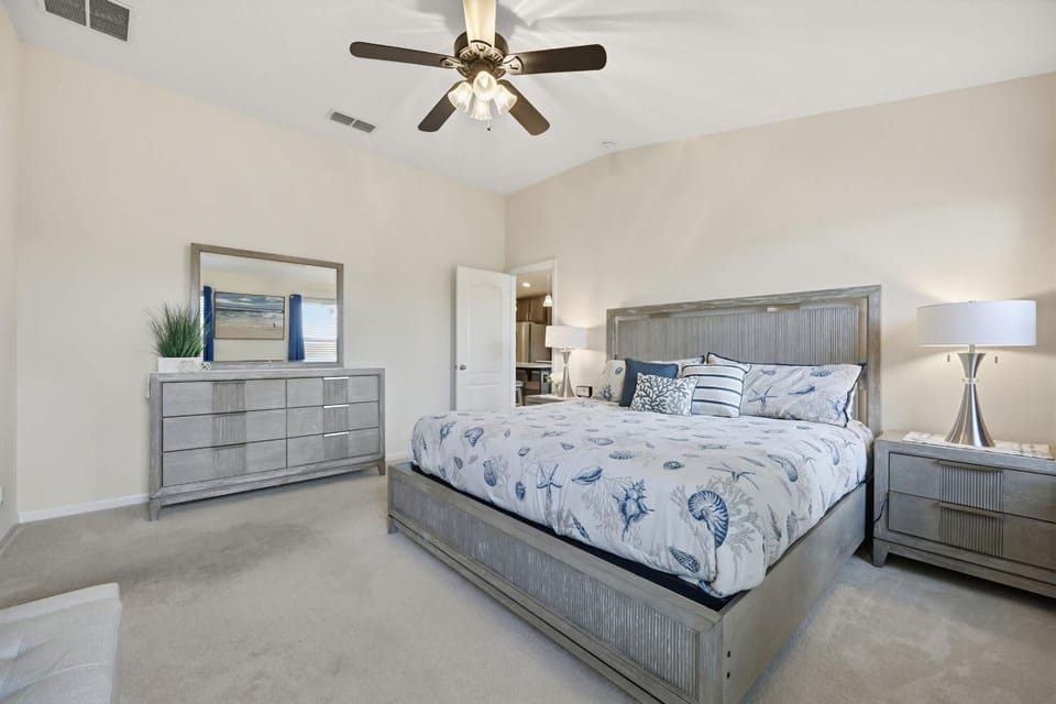 Serenity by the Sea - For 6 House in Florida