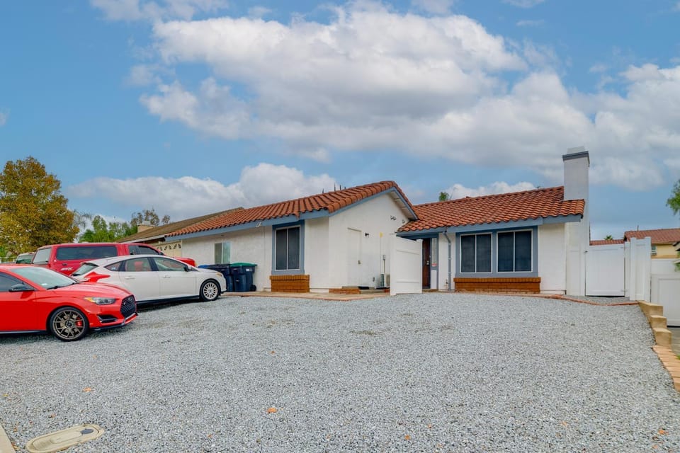 4 Mi to RUHS! Pet-Friendly Apt w/ Grill Apartment in Moreno Valley