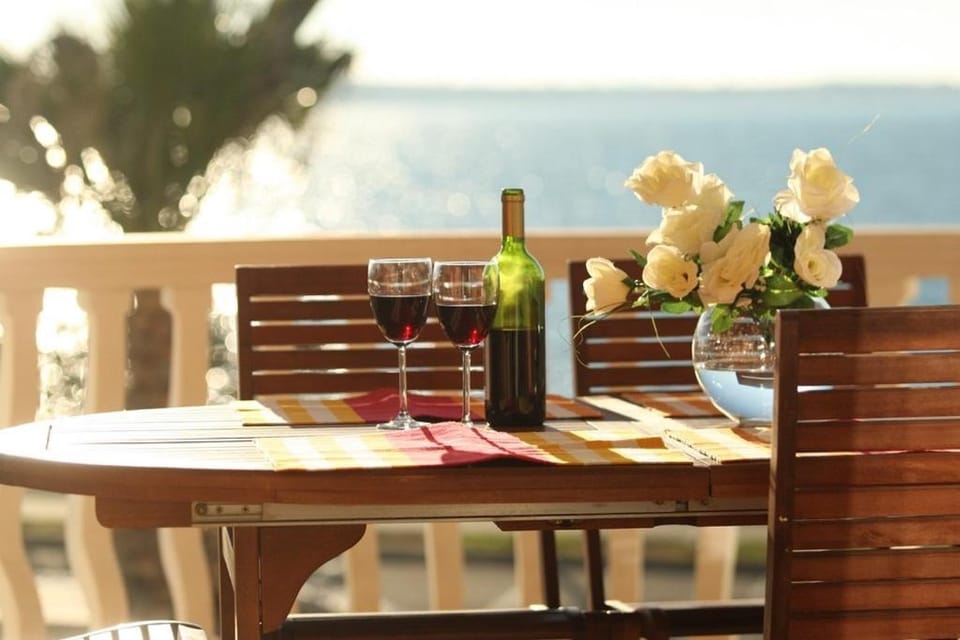 Day, Natural landscape, View (from property/room), Balcony/Terrace, Balcony/Terrace, Dining area, Sea view