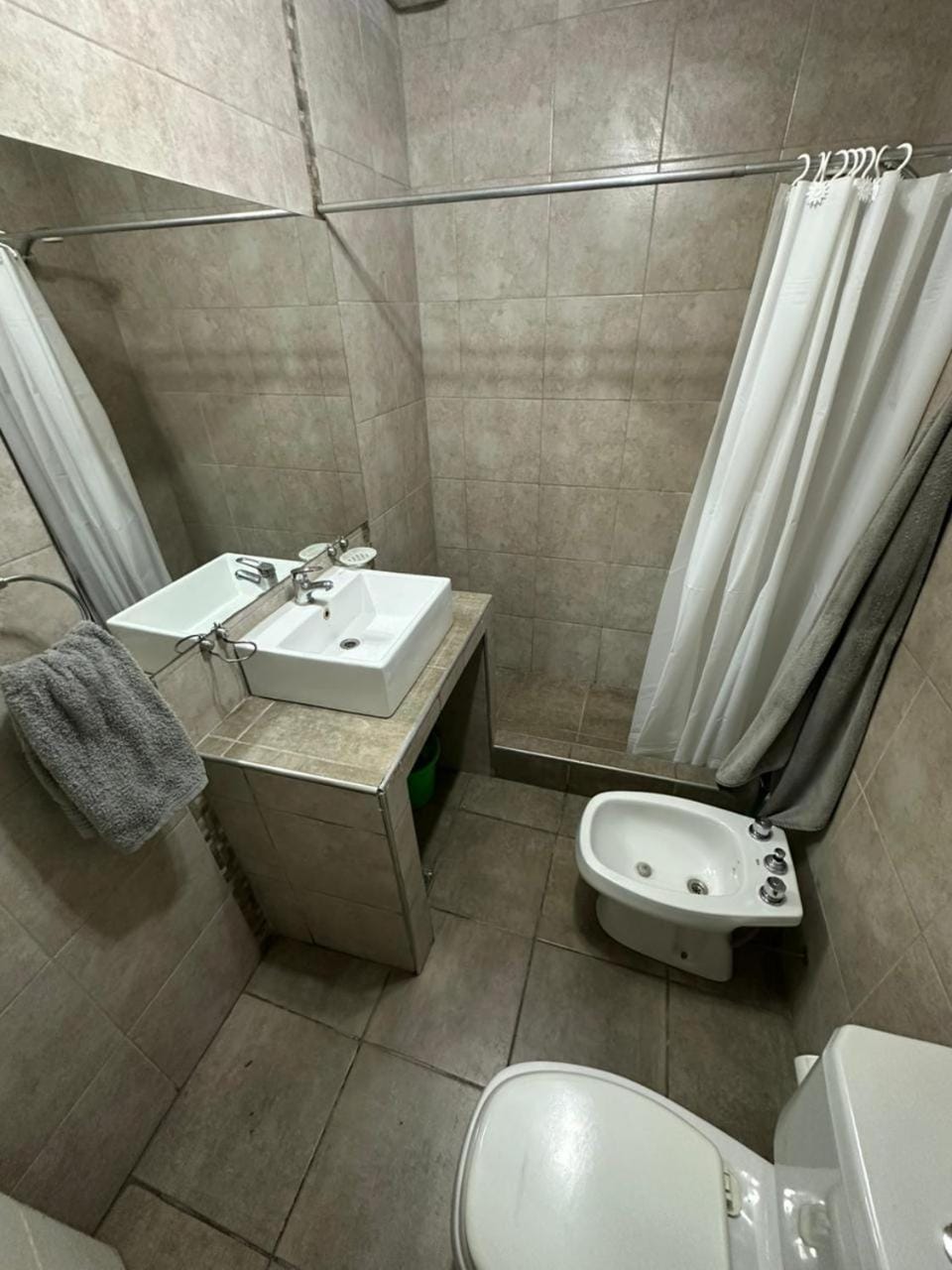 Shower, Bathroom, bidet, towels