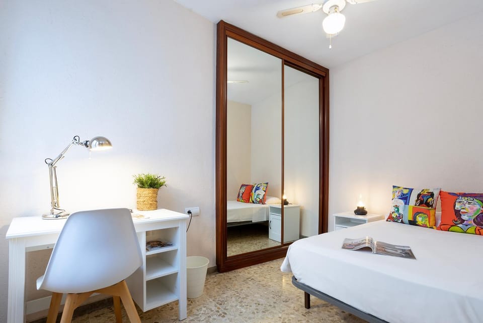 Bed, Photo of the whole room, Bedroom, wardrobe