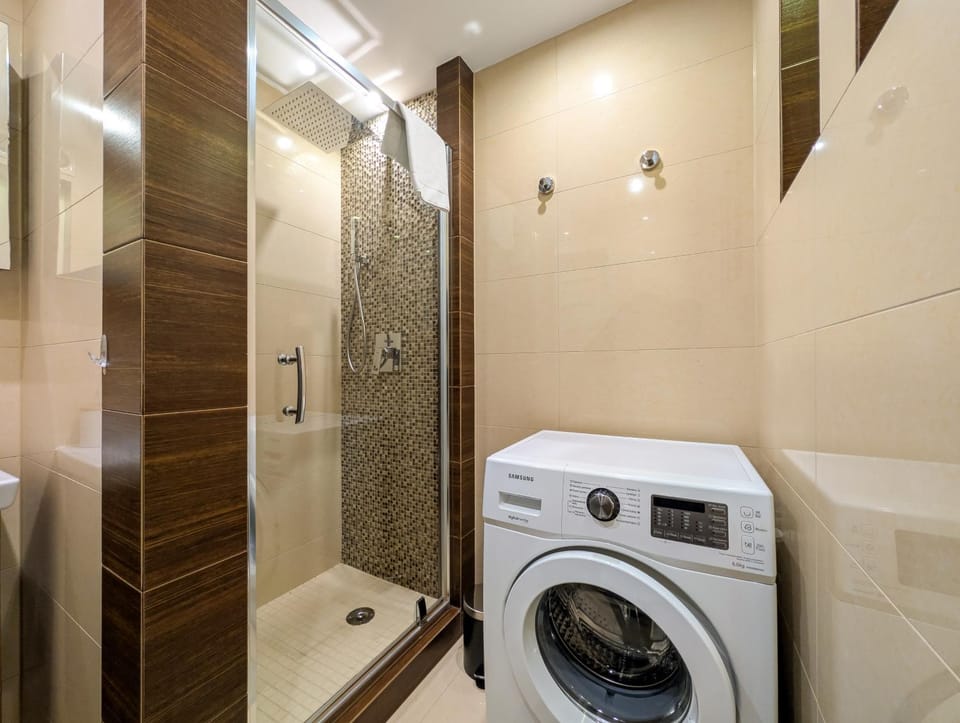 Shower, Bathroom, washing machine