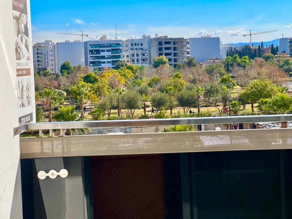 Property building, Day, Garden, View (from property/room), Balcony/Terrace, City view