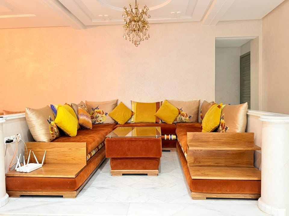 Living room, Seating area, internet, air conditioner