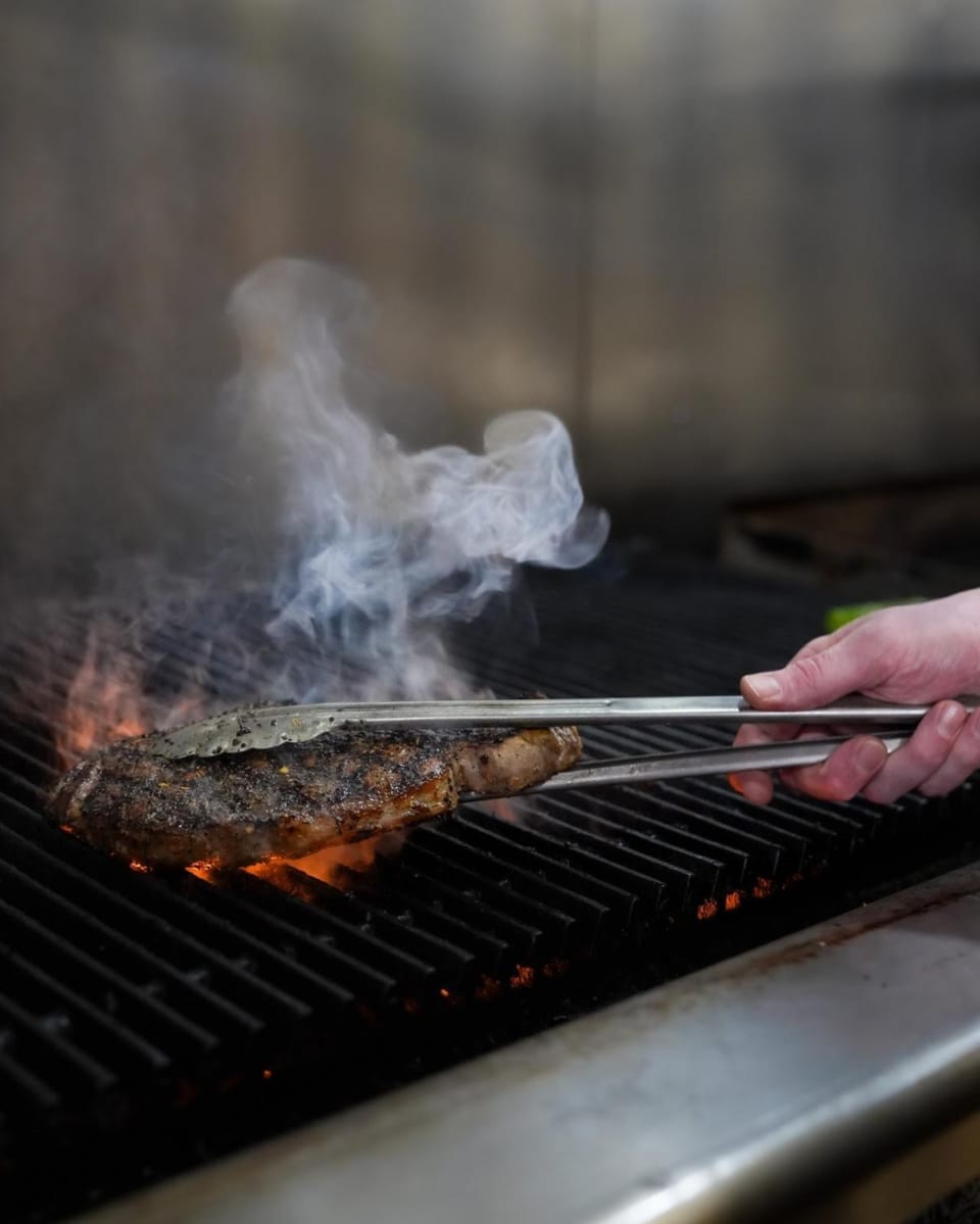 3 BR with Saltwater Hot Tub House in Red Lodge