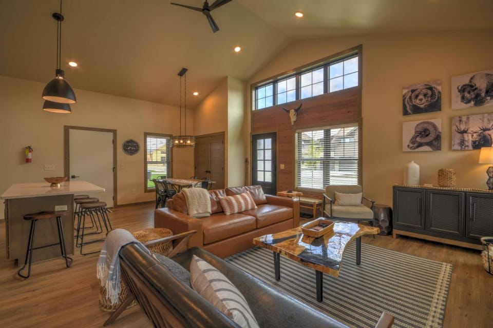 Evergreen Retreat Red Lodge House in Red Lodge