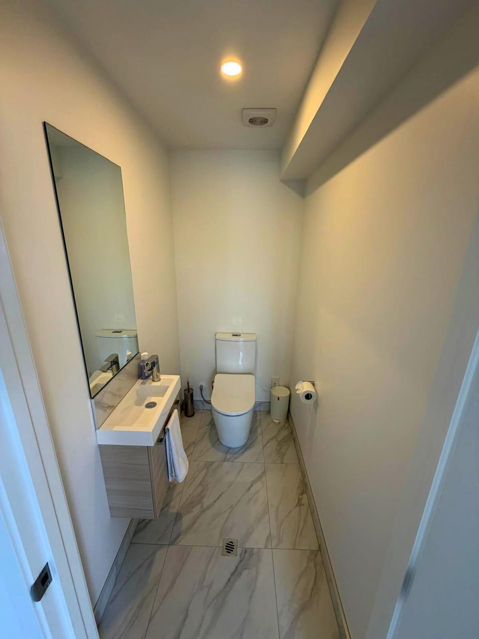 Contemporary 2BR Stay Near Te Kaha House in Christchurch