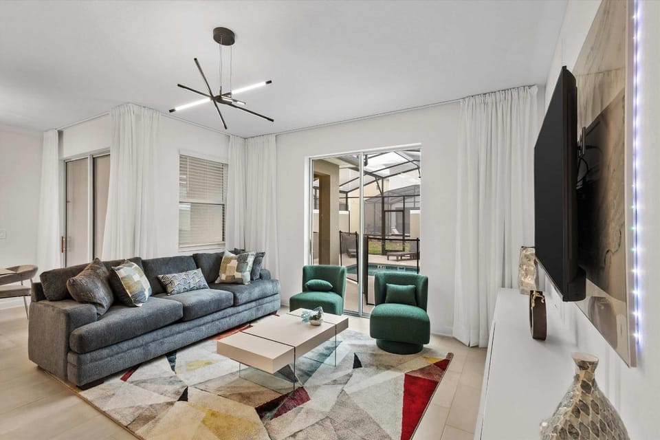 Communal lounge/ TV room, Living room