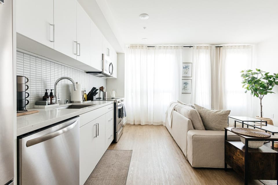 Kitchen or kitchenette, oven, stove