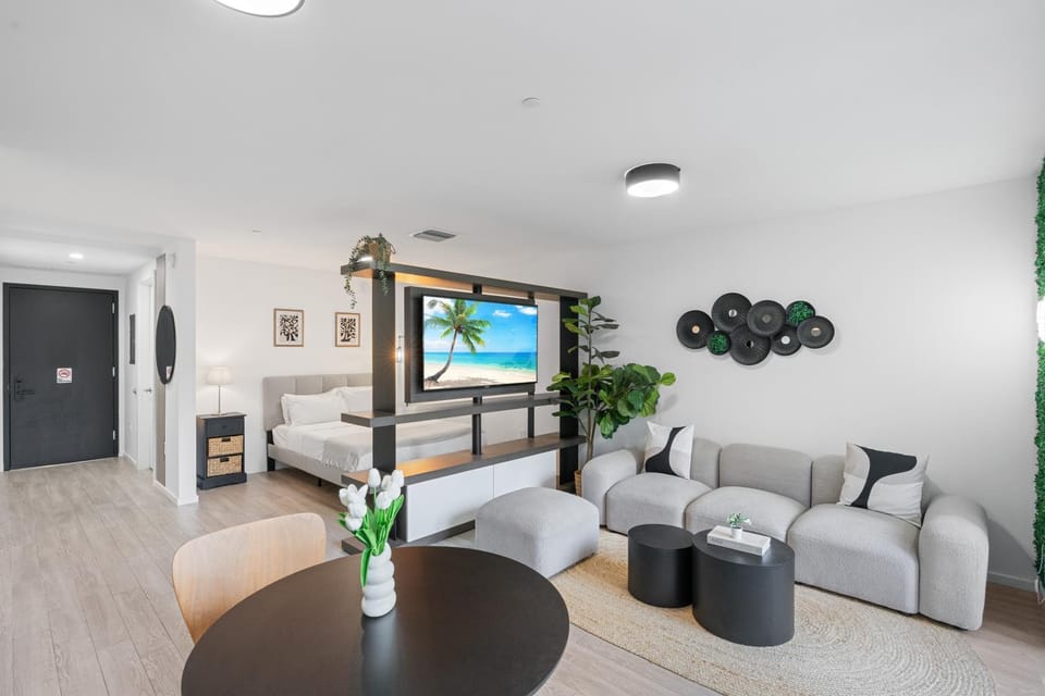 High-Rise Condo in Downtown Miami Apartment in Miami