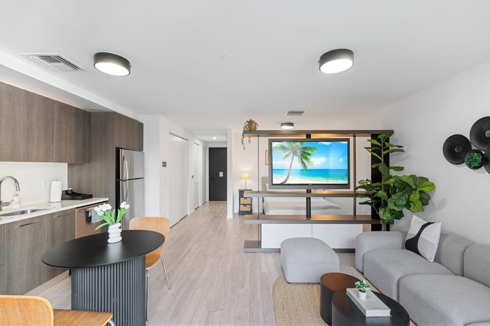 High-Rise Condo in Downtown Miami Apartment in Miami