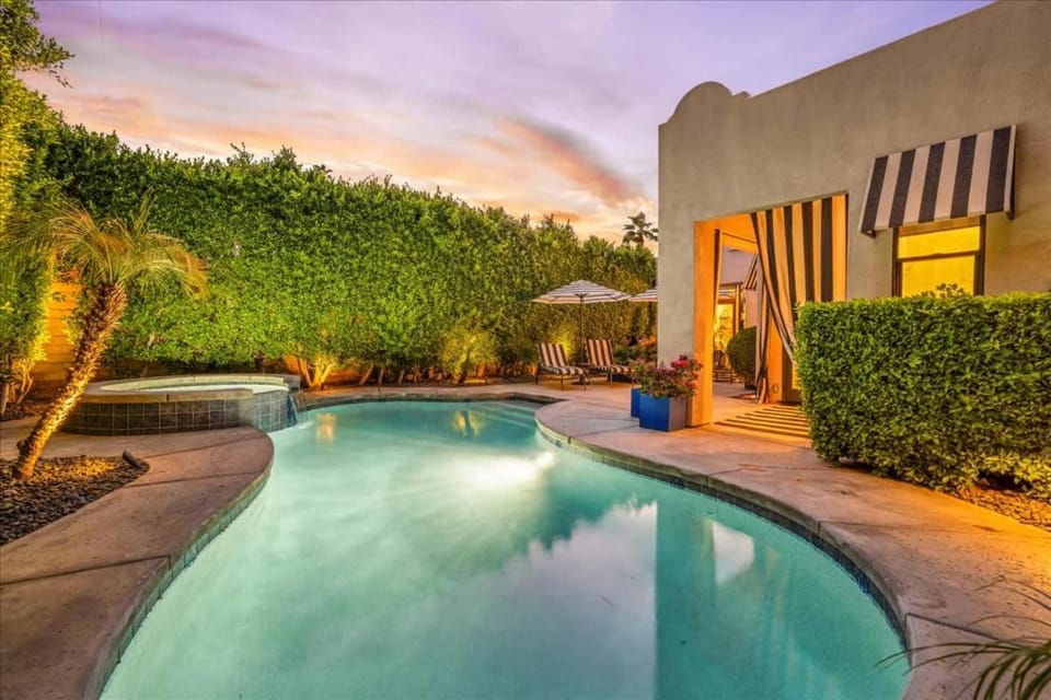 Crown Jewel of El Paseo with Private Pool & Spa House in Rancho Mirage