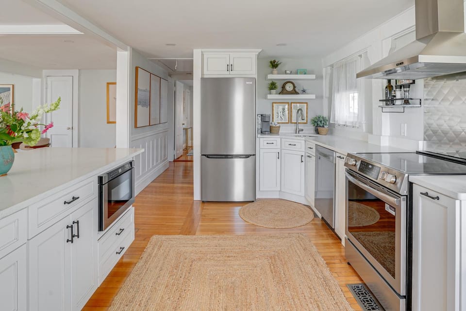Escape to Cape Ann | Steps to Beach & Pier! House in Manchester-by-the-Sea