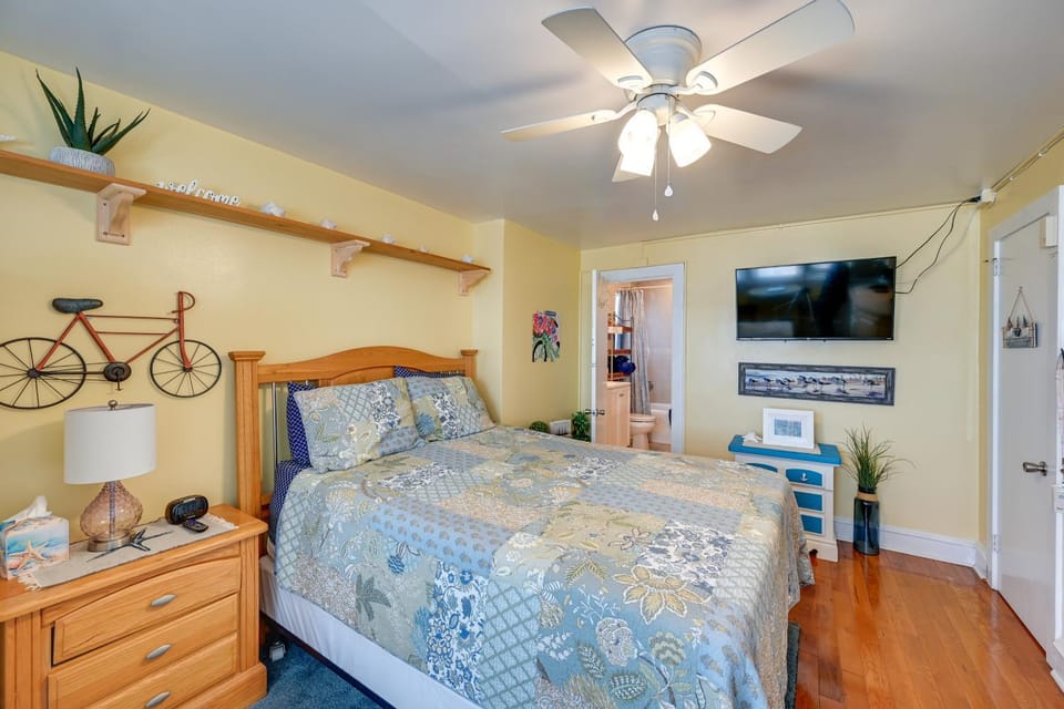 Bay & Bridge Views! Walkable Ocean City Condo Apartment in Ocean City