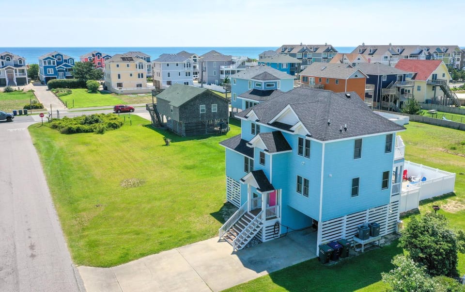 The Life of Riley - NH MP 10.5, Ocean View, 265 Yds to Beach, Pool, Hot Tub, Pool Table, Flex Stays House in Nags Head