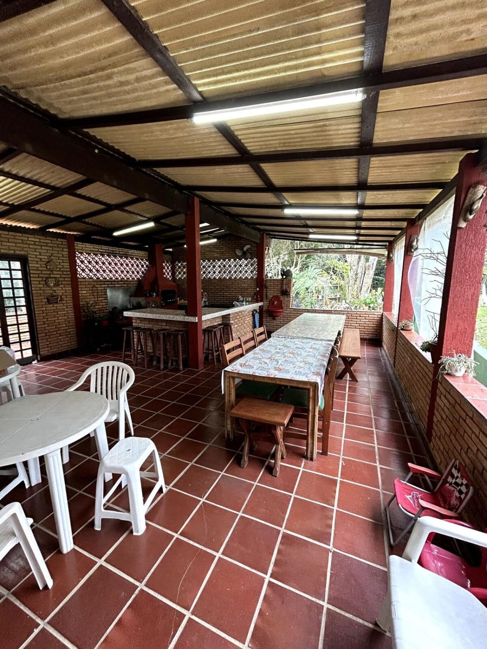 BBQ facilities, Dining area