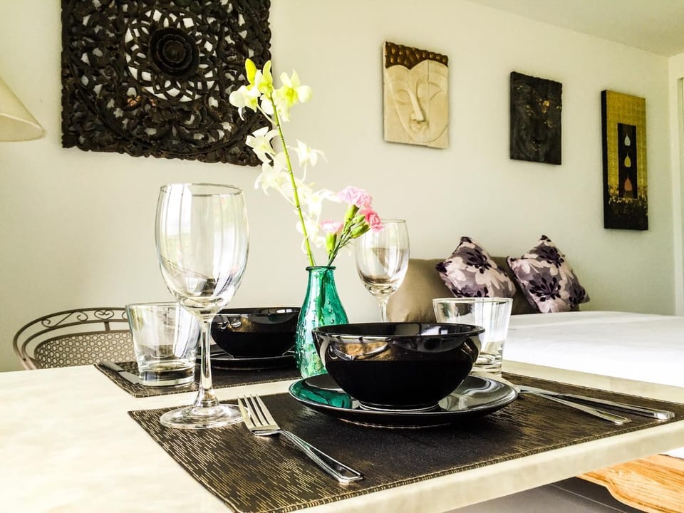 Decorative detail, Dining area