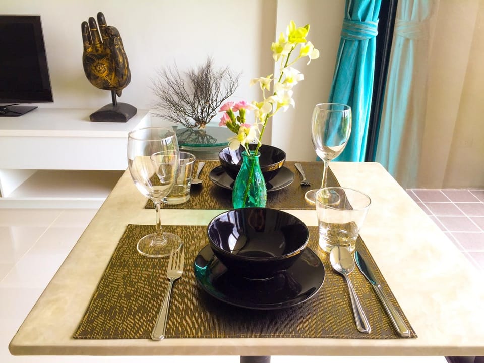 Decorative detail, Dining area