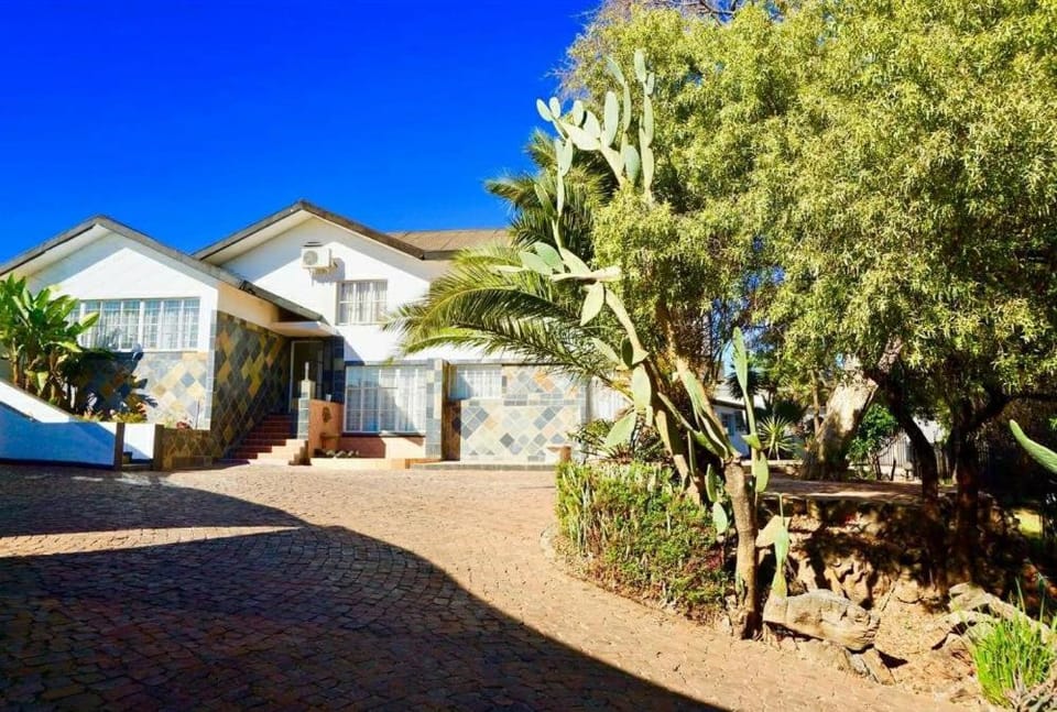 Khanimambo Guest House Bed and Breakfast in South Africa