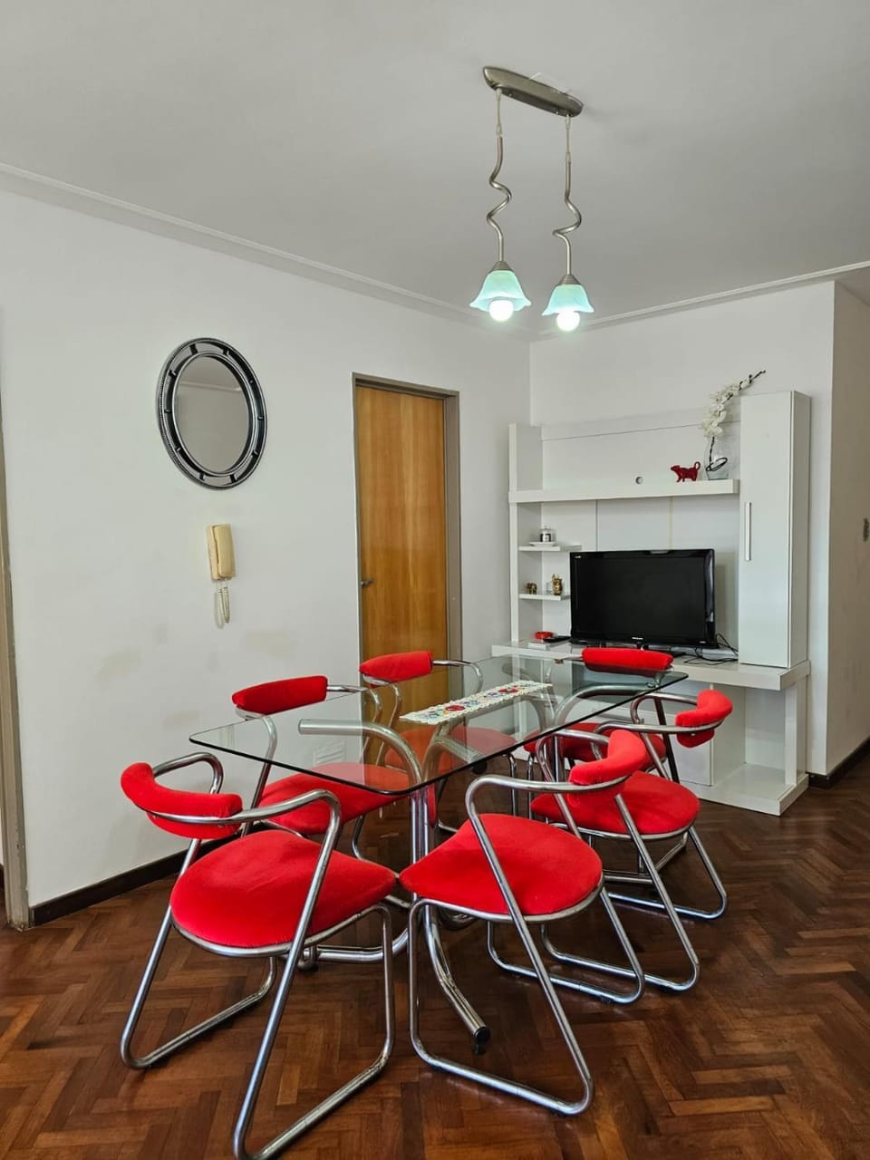 TV and multimedia, Dining area