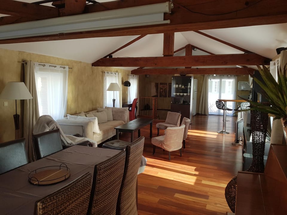 Duplex T4 Sempre Endavant Apartment in Vernet-les-Bains