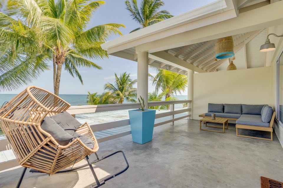 Natural landscape, Balcony/Terrace, Beach, Sea view