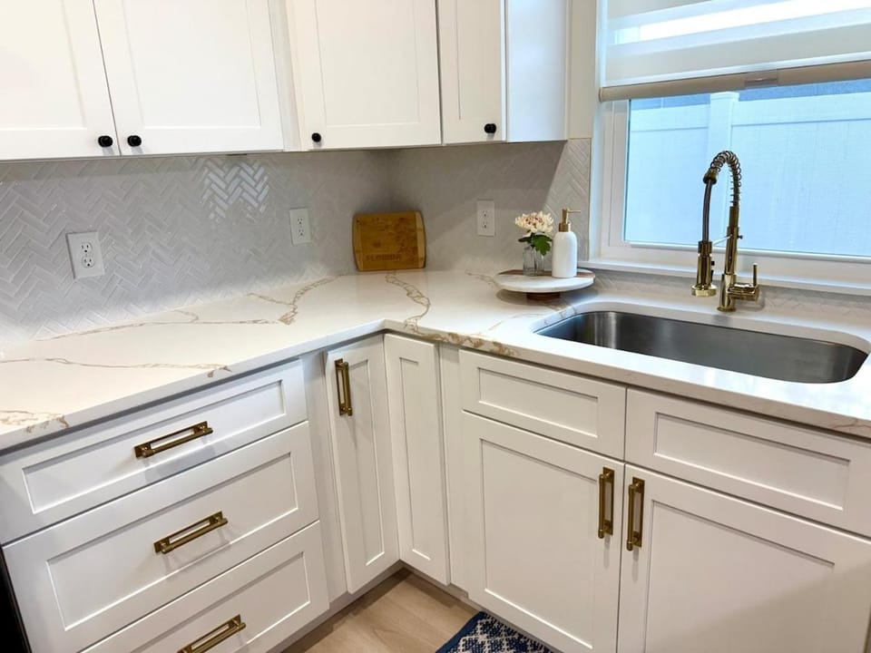 A Brand New Coastal Escape, 1 Mile to Downtown House in Saint Augustine