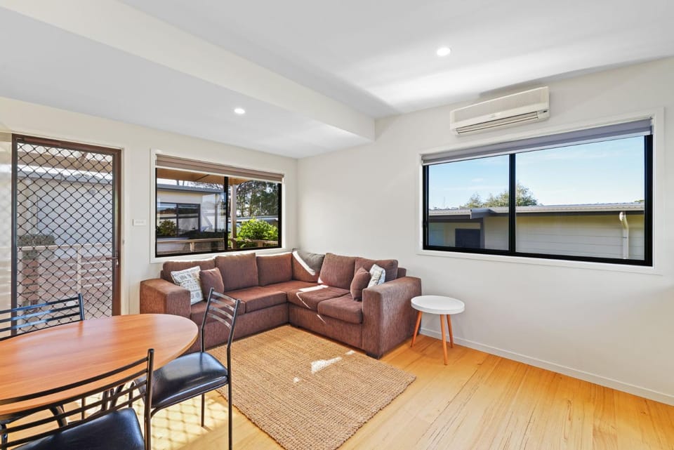 Anglesea Family Bungalow by Book Jervis Bay Villa in Huskisson