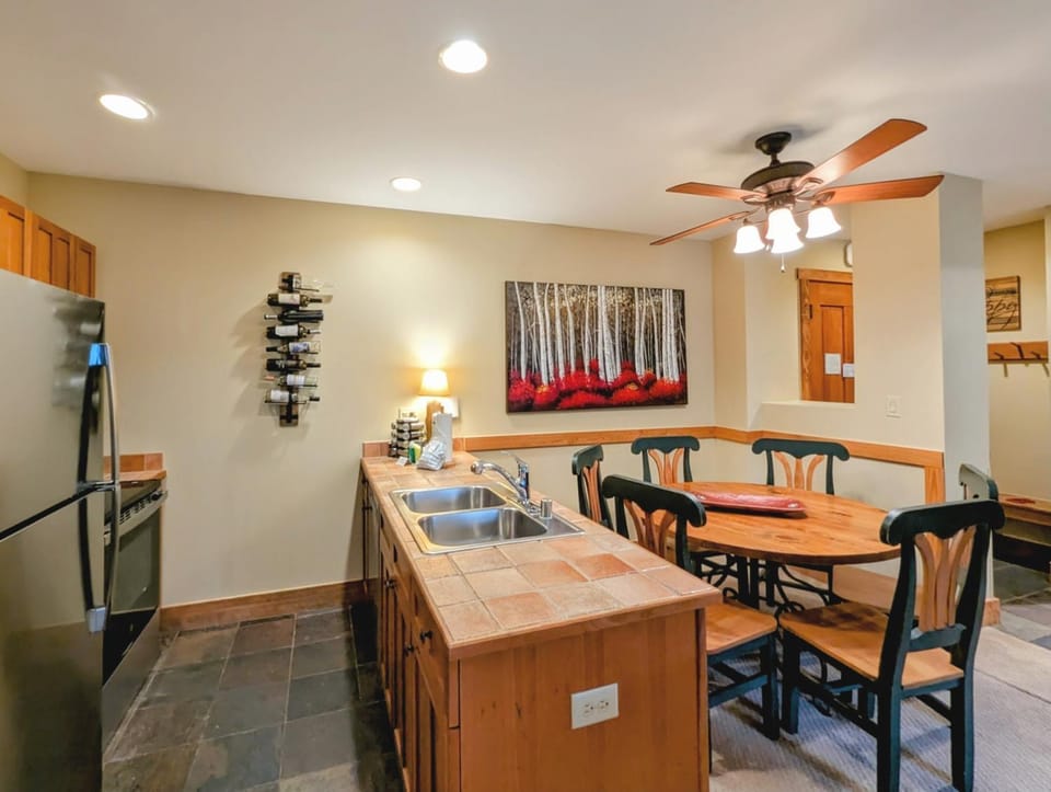 Red Hawk Lodge 2242 by SummitCove Lodging in Colorado House in Keystone