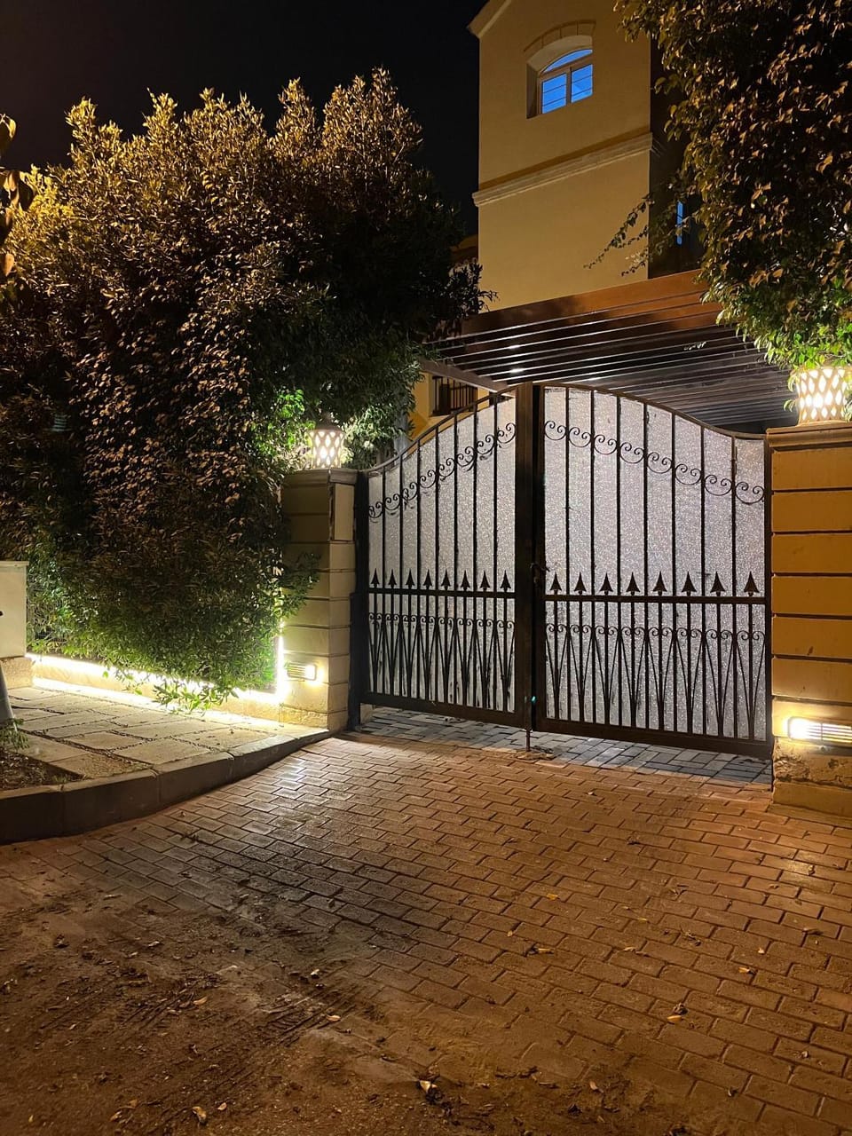 Twin villa for rent in madinaty Villa in Cairo Governorate