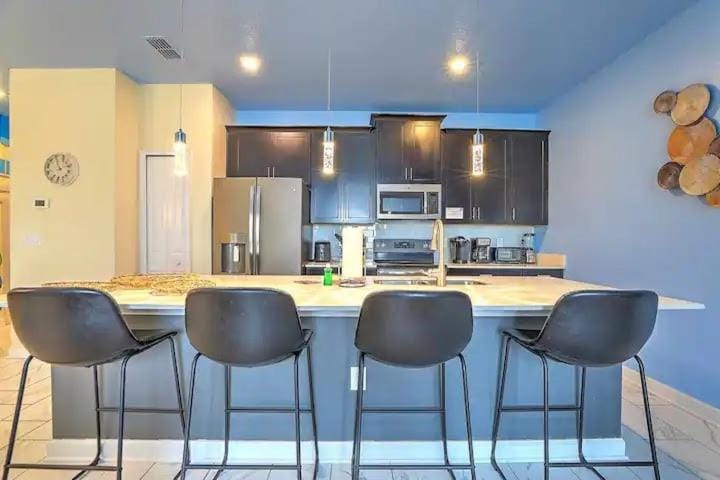 Let's Glo Now Adventure Cove Villa townhouse House in Kissimmee