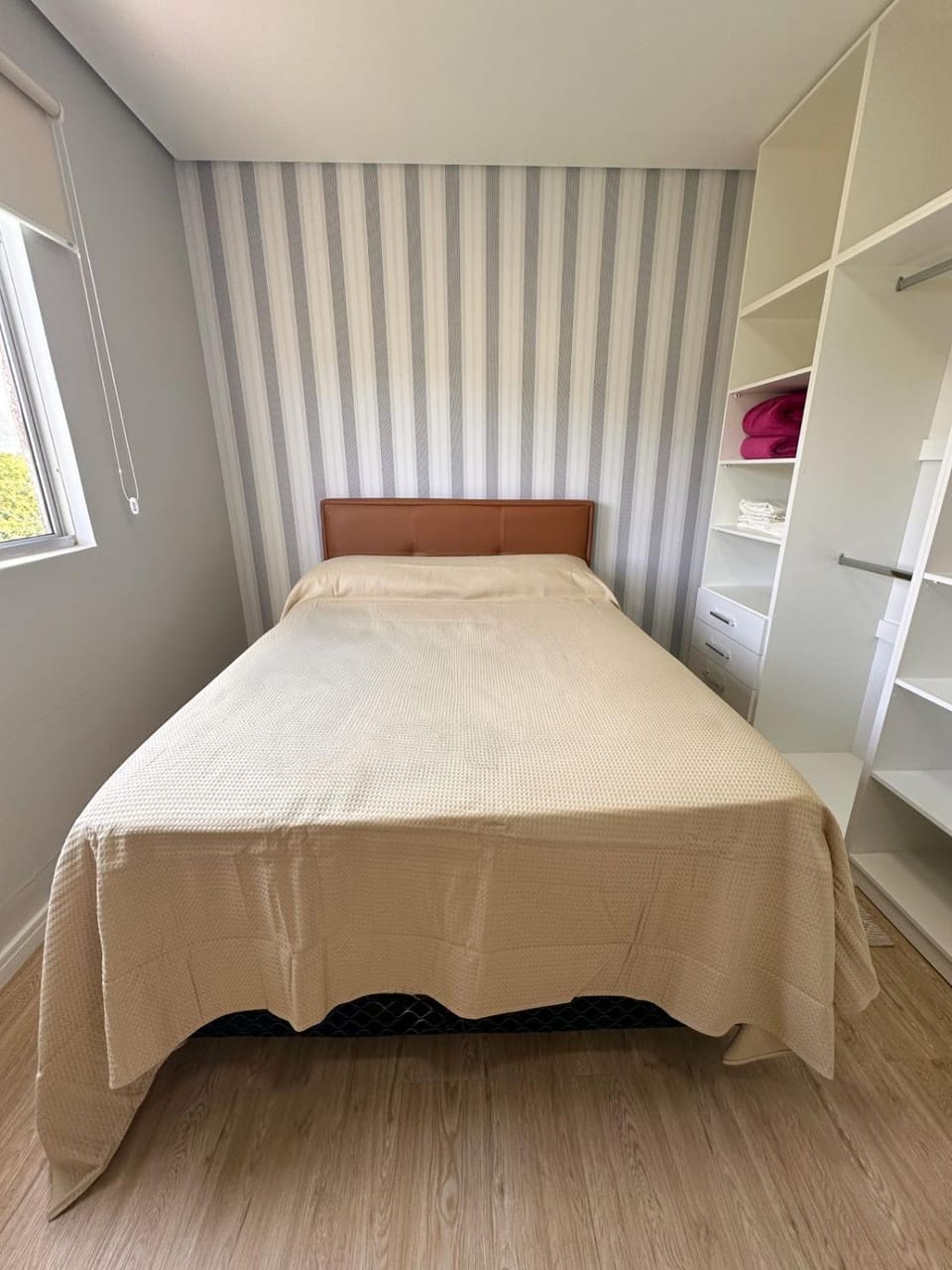 Bed, Photo of the whole room, Bedroom, wardrobe