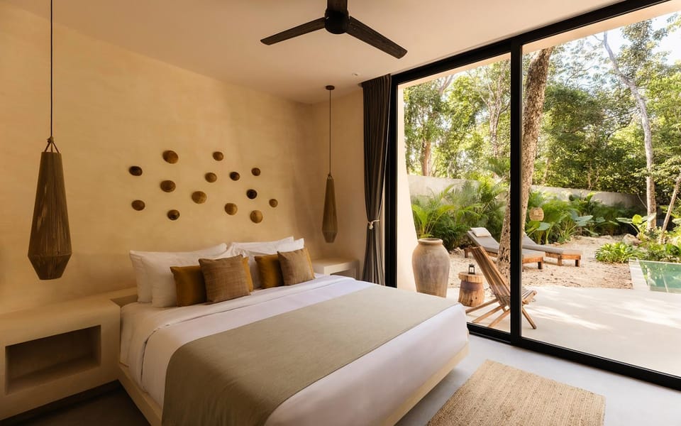 Patio, Bed, Photo of the whole room, Bedroom