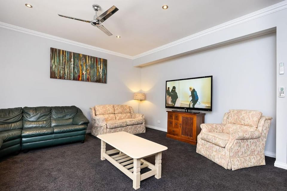 Spacious Central Stay on Olive Apartment in Wodonga