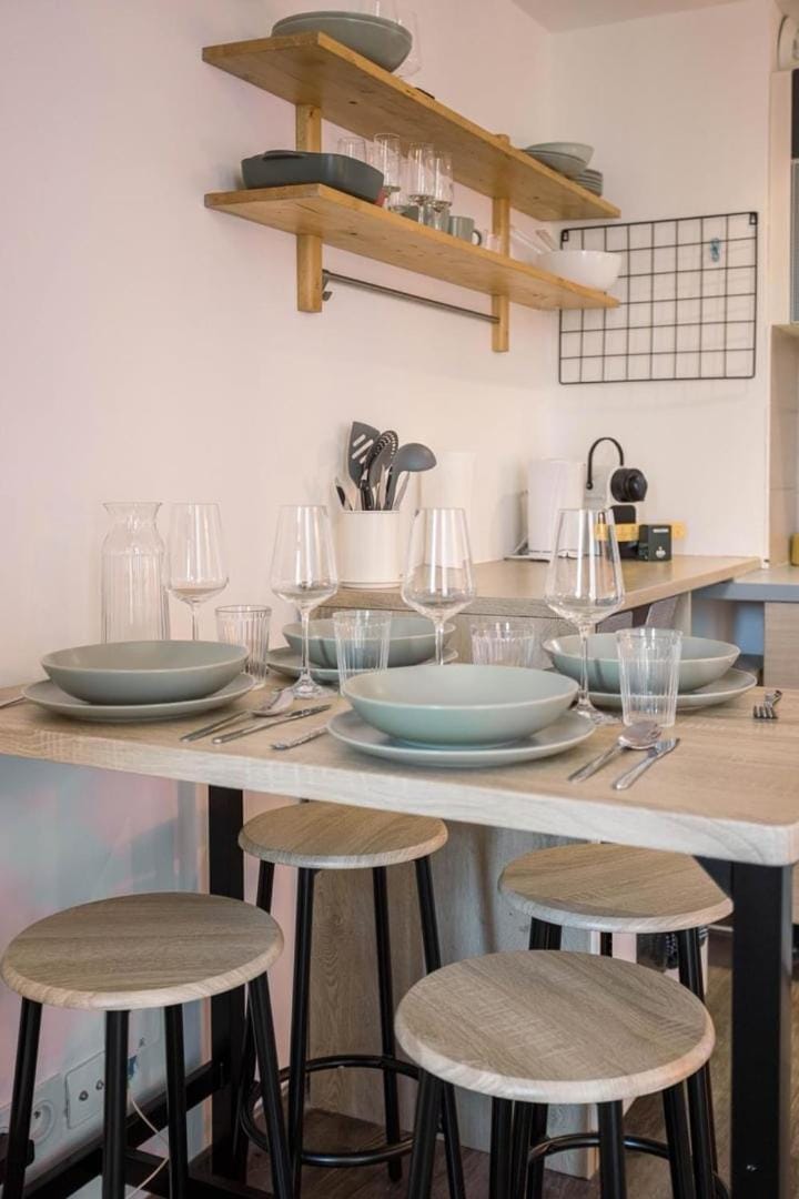 Africa - Unique, AC, 10mn from Palais&Beach, cozy Apartment in Cannes