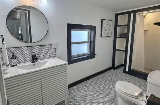 Luxury Island Bungalow MINS to Beach & UF Flagler Hospital Apartment in Saint Augustine