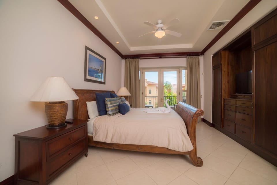 Bella Vista 2D 3 bdr 3 1 and half bath House in Herradura