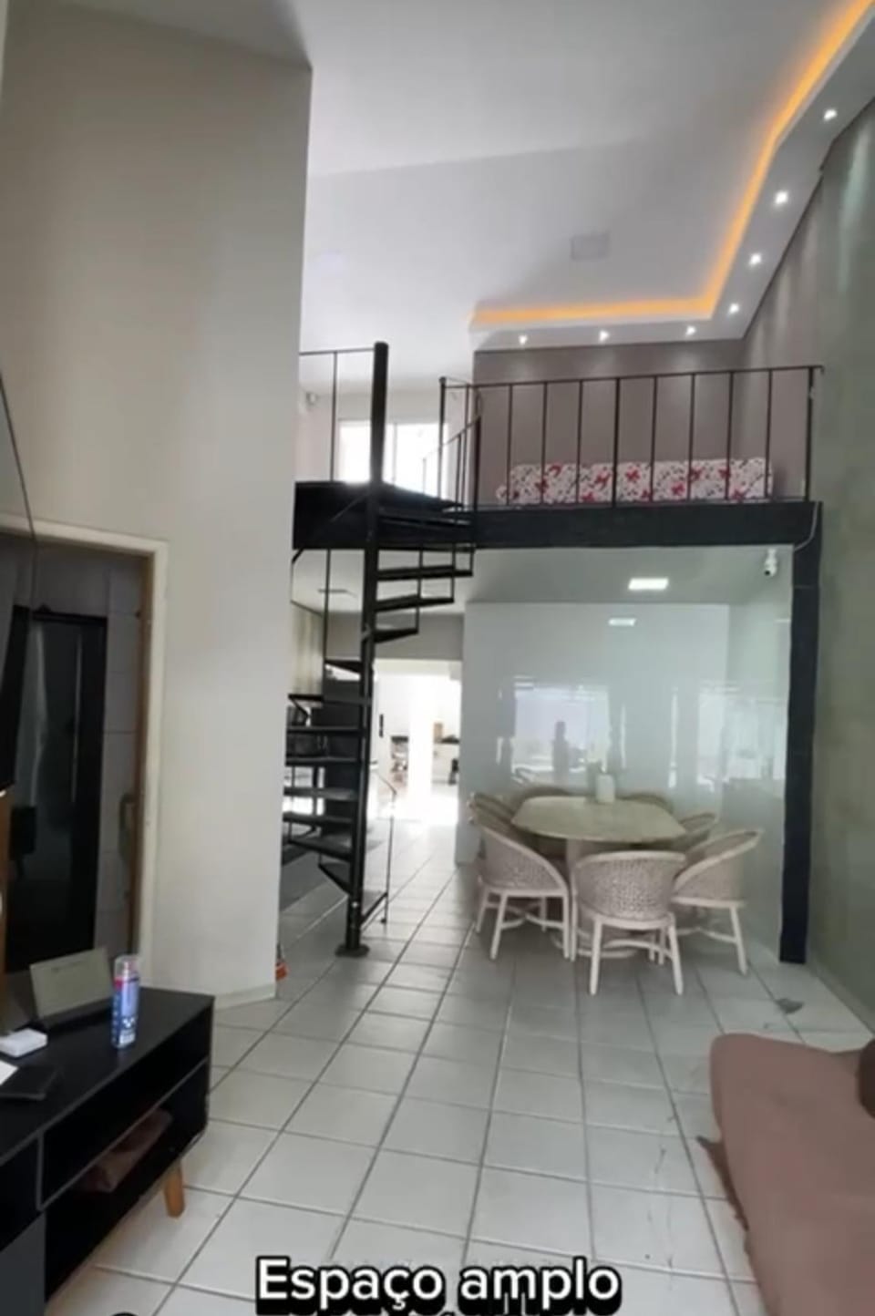 Sobrado Loft por Dia House in State of Paraná