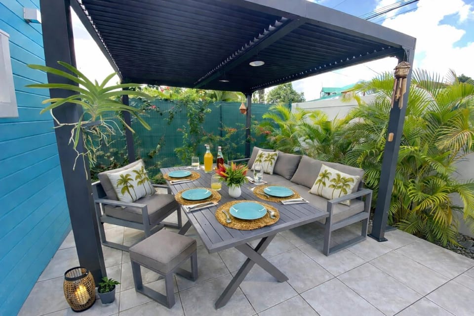 Garden, Swimming pool, Meals, Breakfast