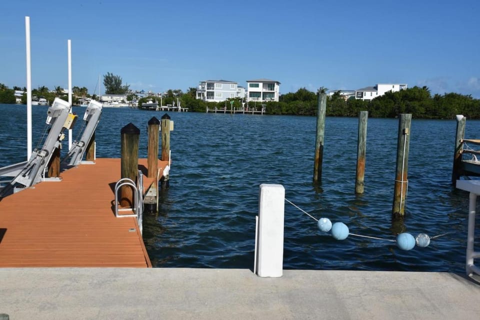 Keys to the Sea and Cabana Club House in Key Colony Beach