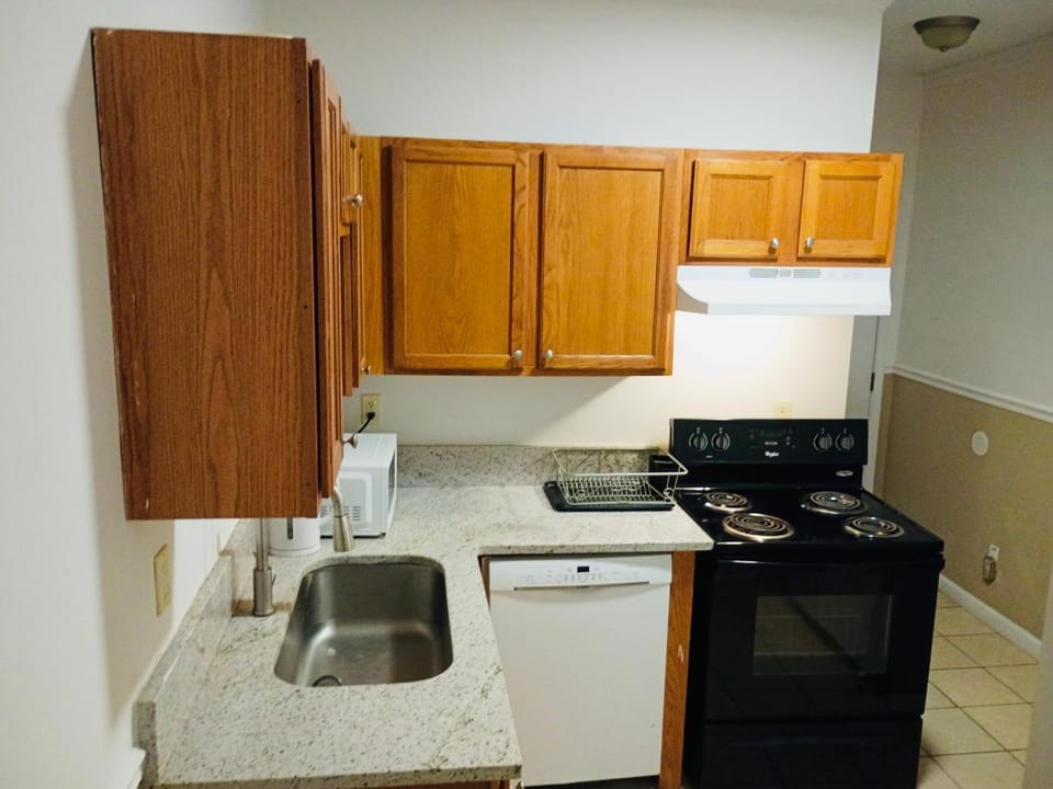 Kitchen or kitchenette, Kitchen or kitchenette